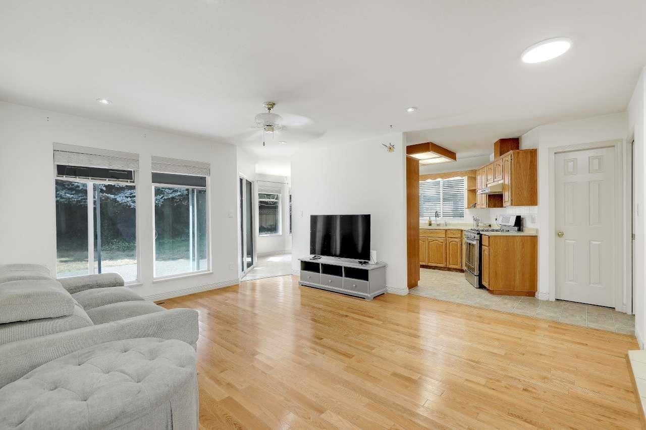 10869 162b Street, Surrey, British Columbia  V4N 1N9 - Photo 4 - R3149643