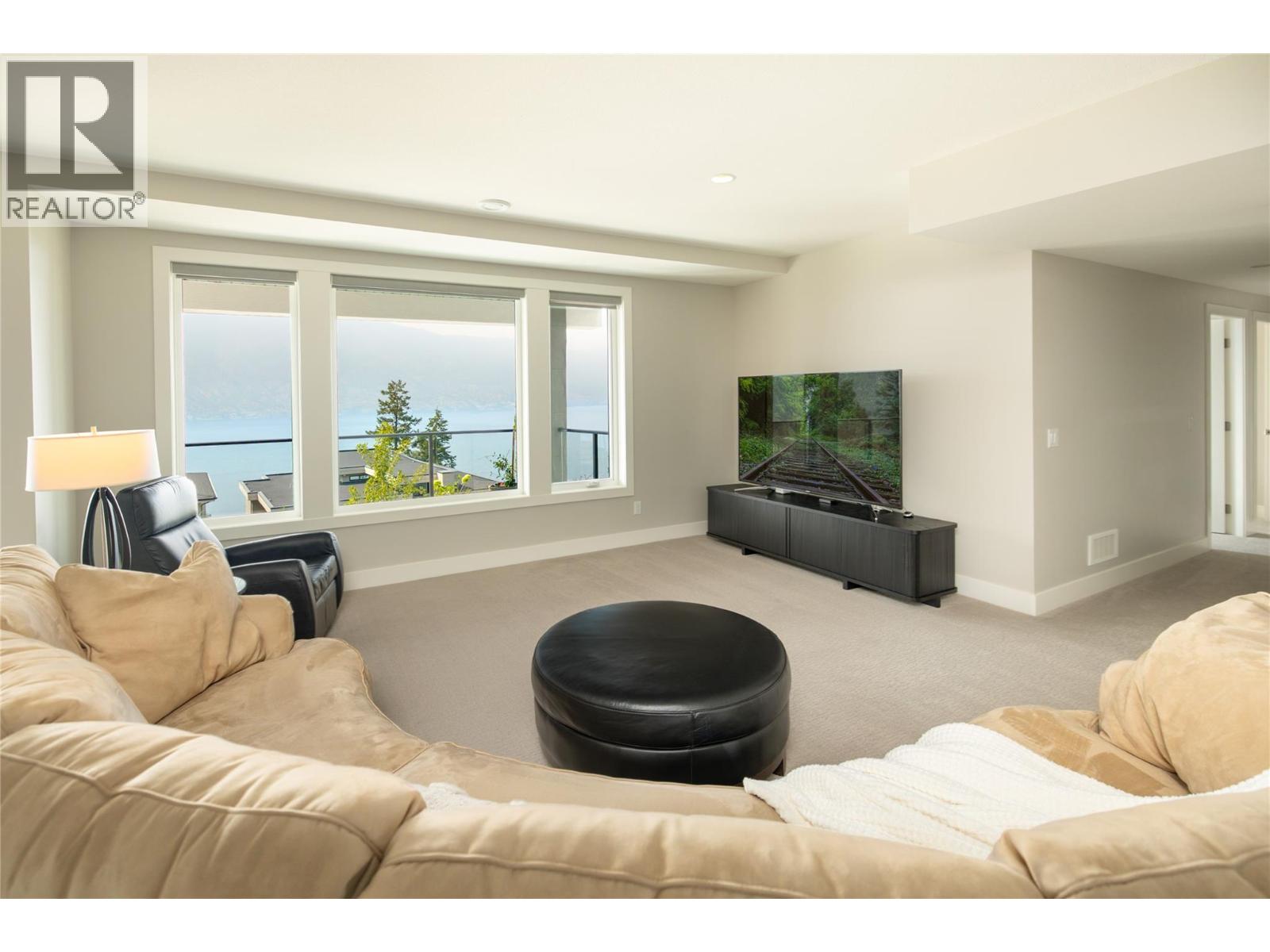 3320 Acacia Lane, Kelowna, British Columbia  V1V 3G1 - Photo 62 - 10395353