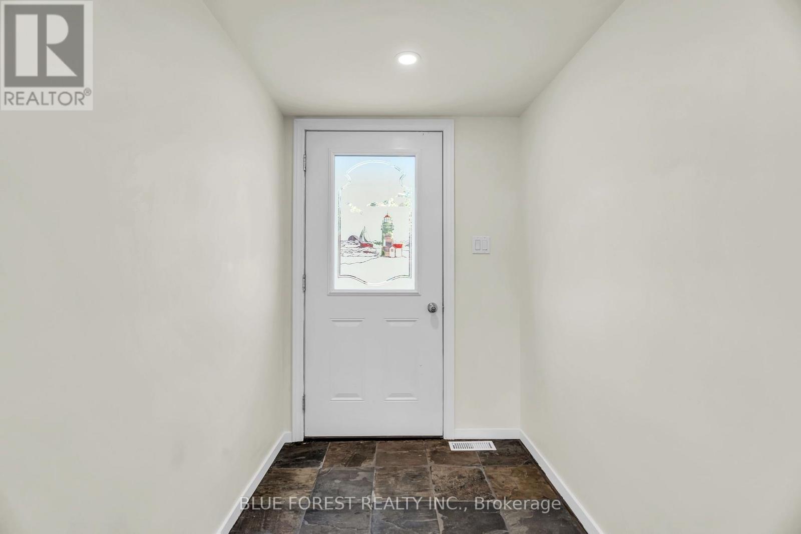 213 William Street, Central Elgin, Ontario  N5L 1C5 - Photo 5 - X13652624