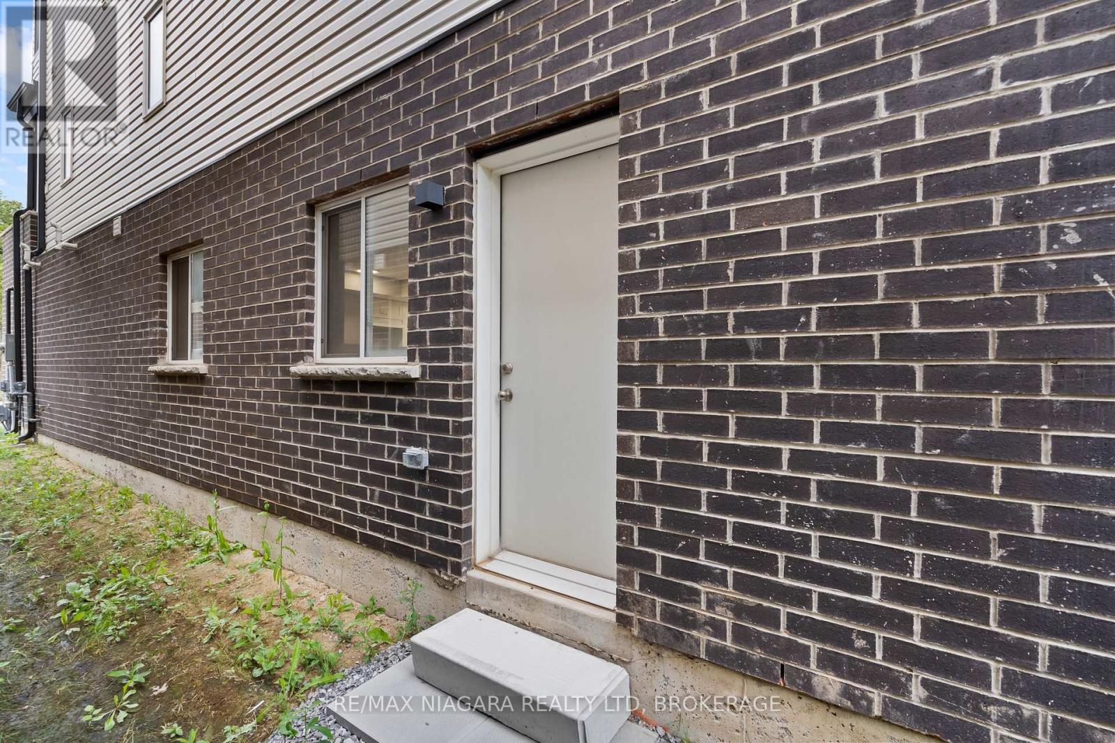 39 Superior Street, Welland (Dain City), Ontario  L3B 3G3 - Photo 23 - X13636626