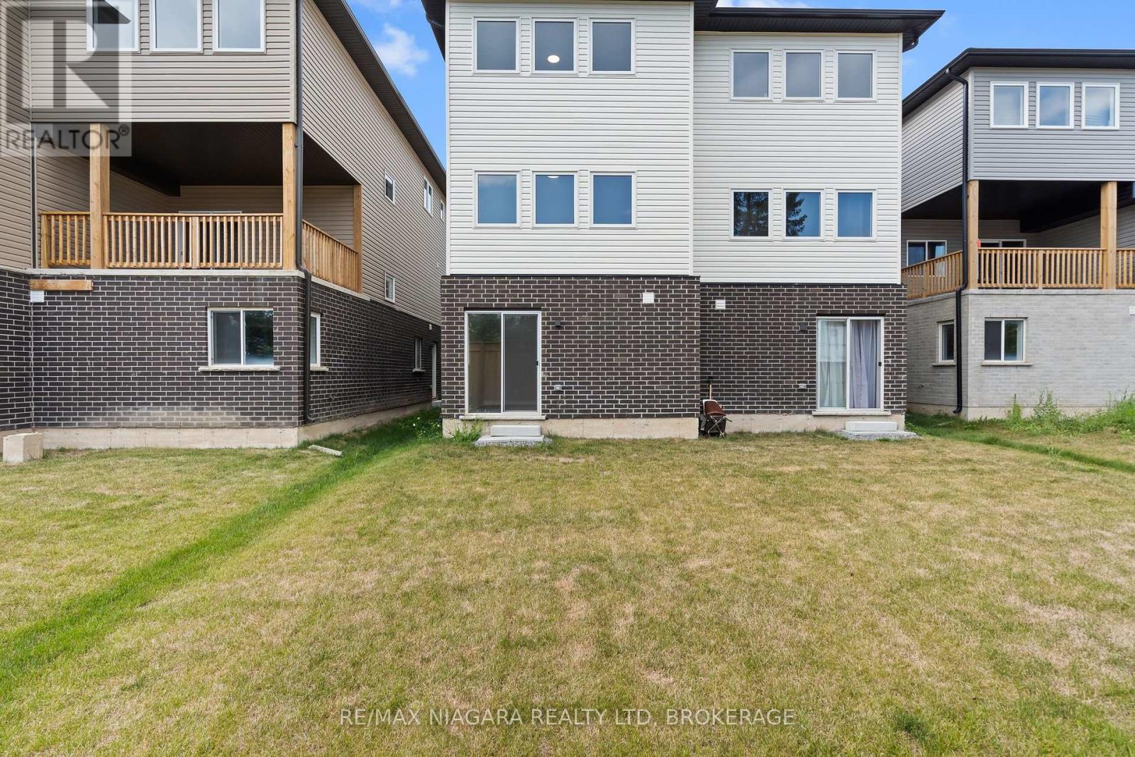 39 Superior Street, Welland (Dain City), Ontario  L3B 3G3 - Photo 25 - X13636626