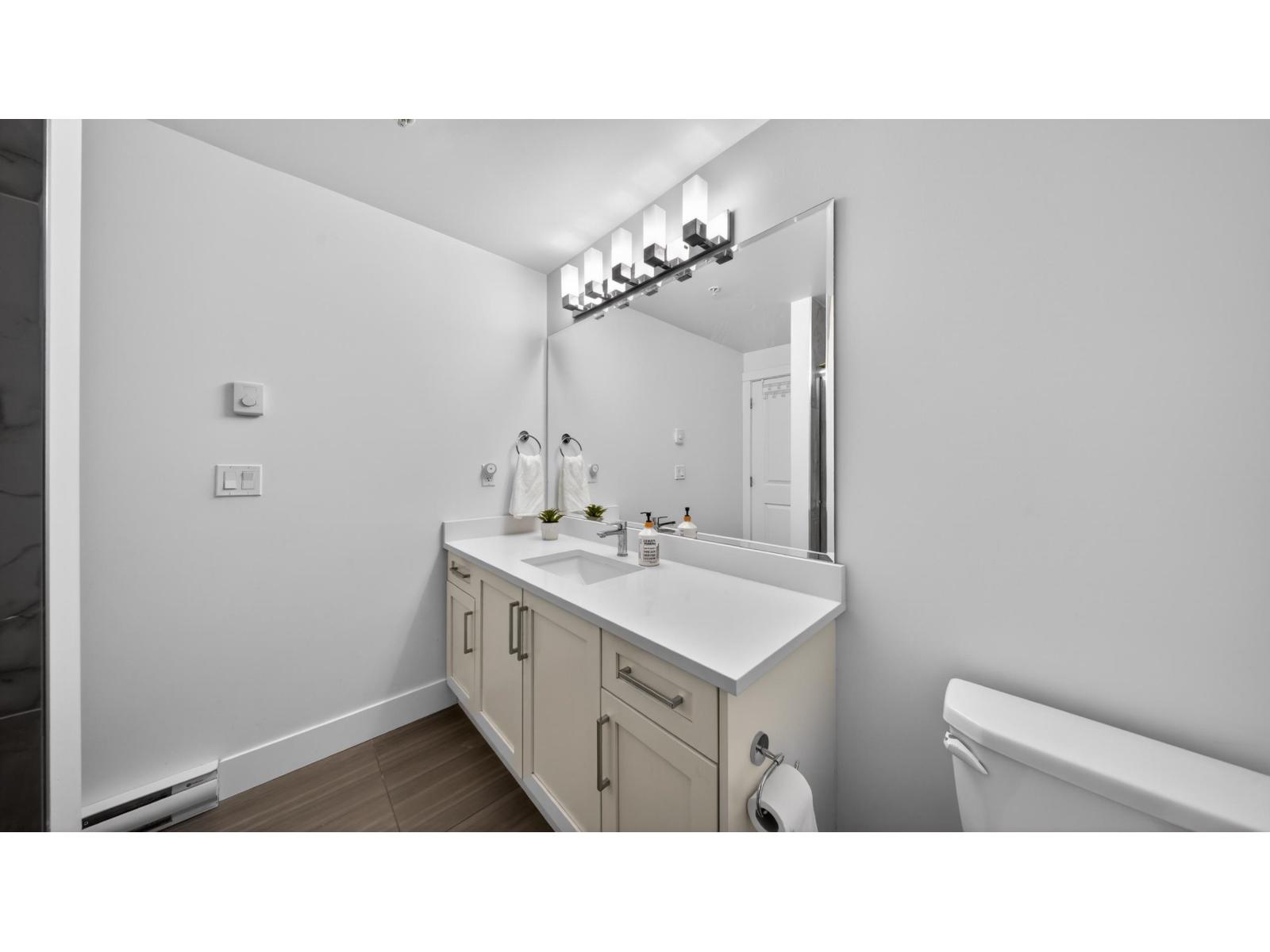 201 9983 E Barnston Drive Street, Surrey, British Columbia  V4N 6T3 - Photo 25 - R3118708