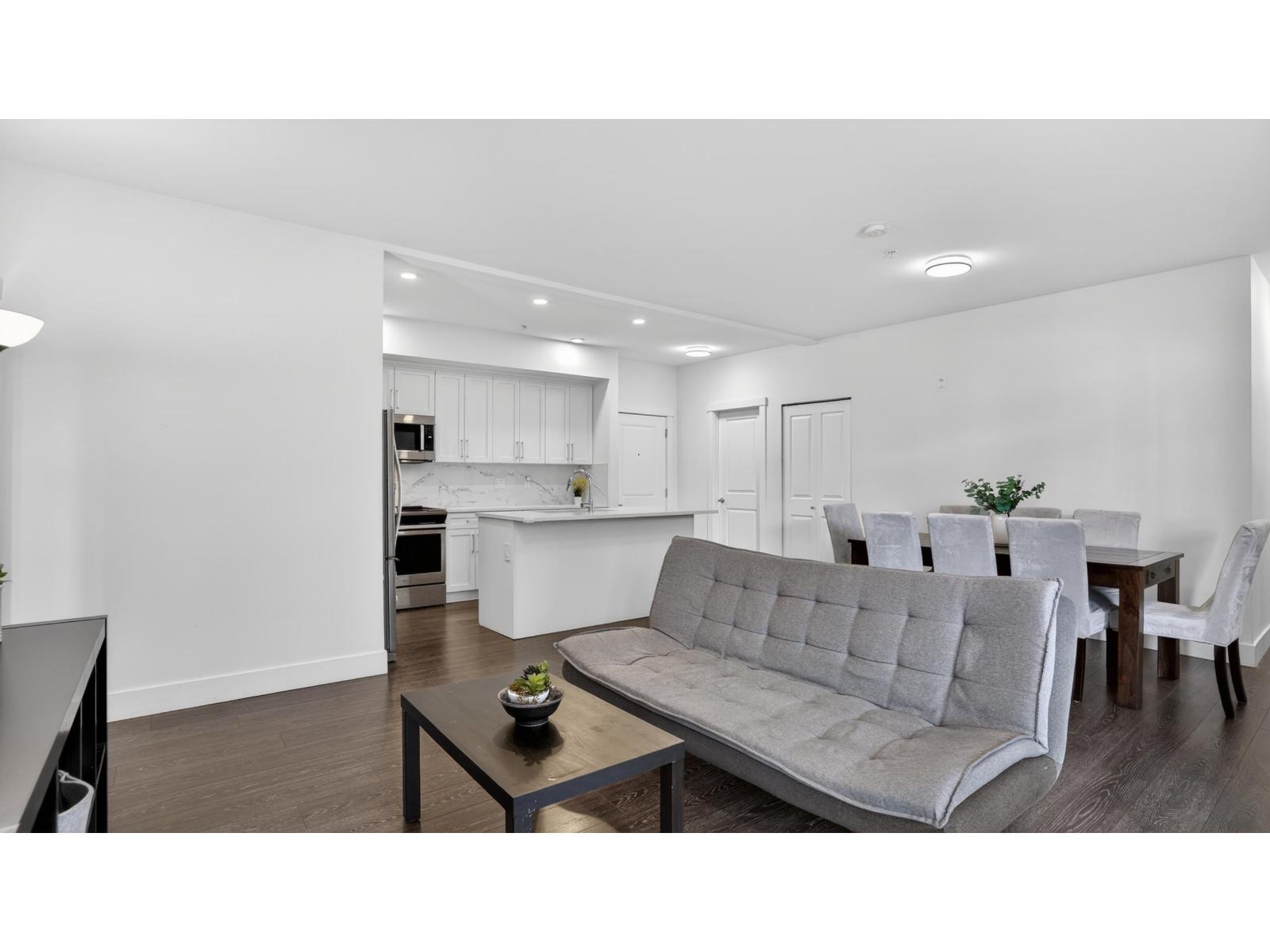 201 9983 E Barnston Drive Street, Surrey, British Columbia  V4N 6T3 - Photo 8 - R3118708