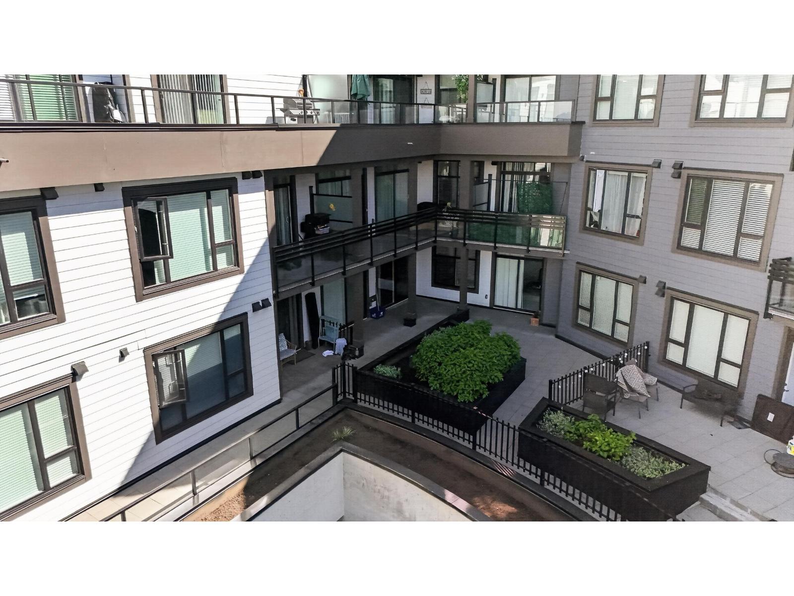 201 9983 E Barnston Drive Street, Surrey, British Columbia  V4N 6T3 - Photo 35 - R3118708