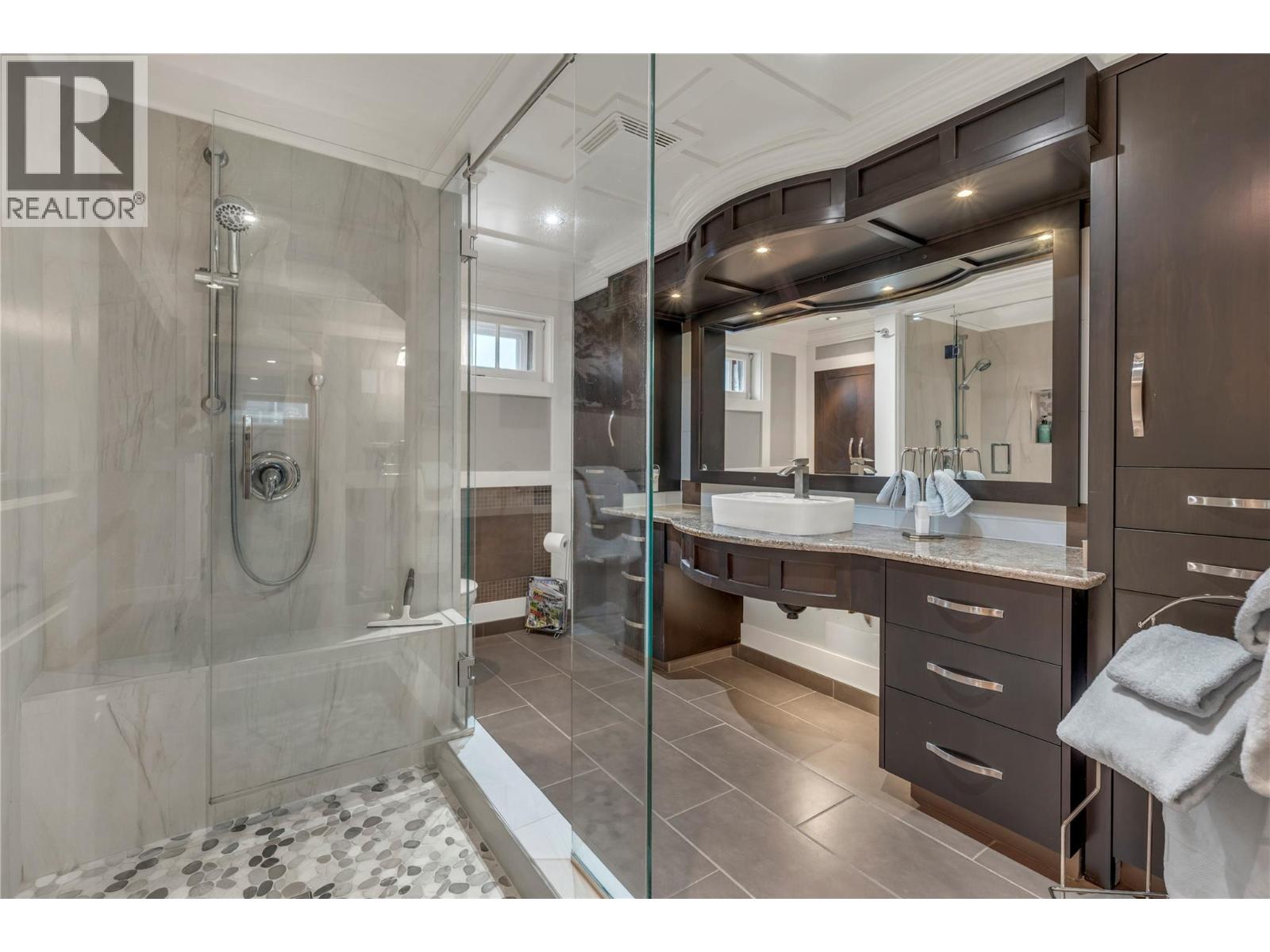 2301 Tait Street, Summerland, British Columbia  V0H 1Z4 - Photo 13 - 10394605