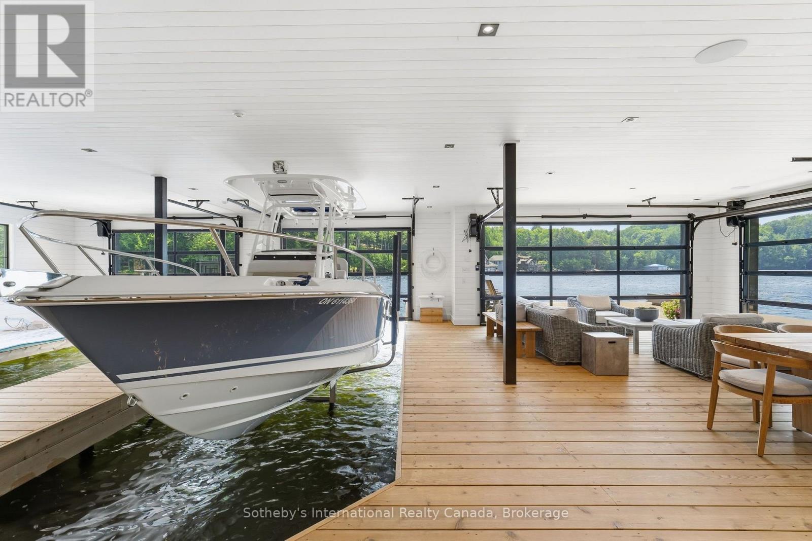 1097 Armstrong Point Road, Muskoka Lakes, Ontario  P0B 1J0 - Photo 11 - X13652584