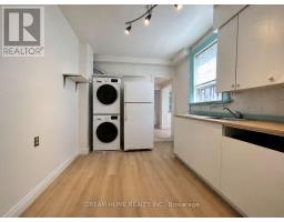 107 HURON ST STREET, Toronto, Ontario
