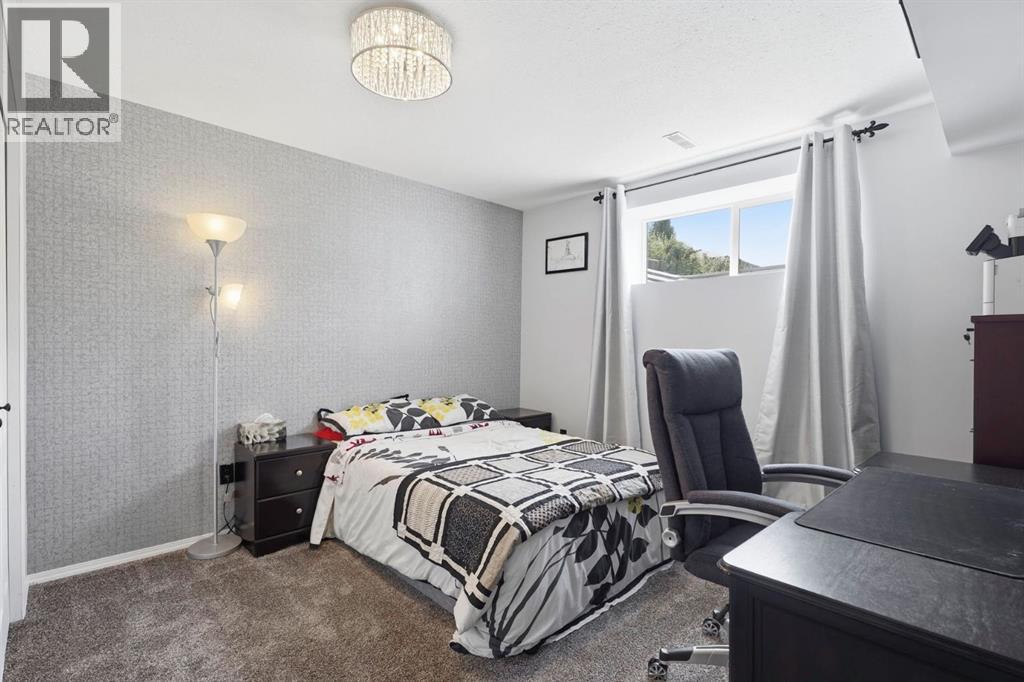 104 Oak Drive, Red Deer, Alberta  T4P 0C8 - Photo 26 - A2325504