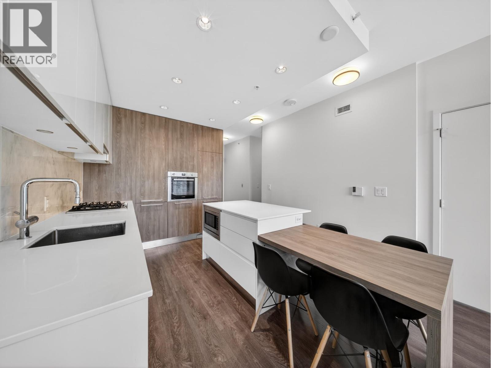 808 1955 Alpha Way, Burnaby, British Columbia  V5C 0K6 - Photo 4 - R3121654