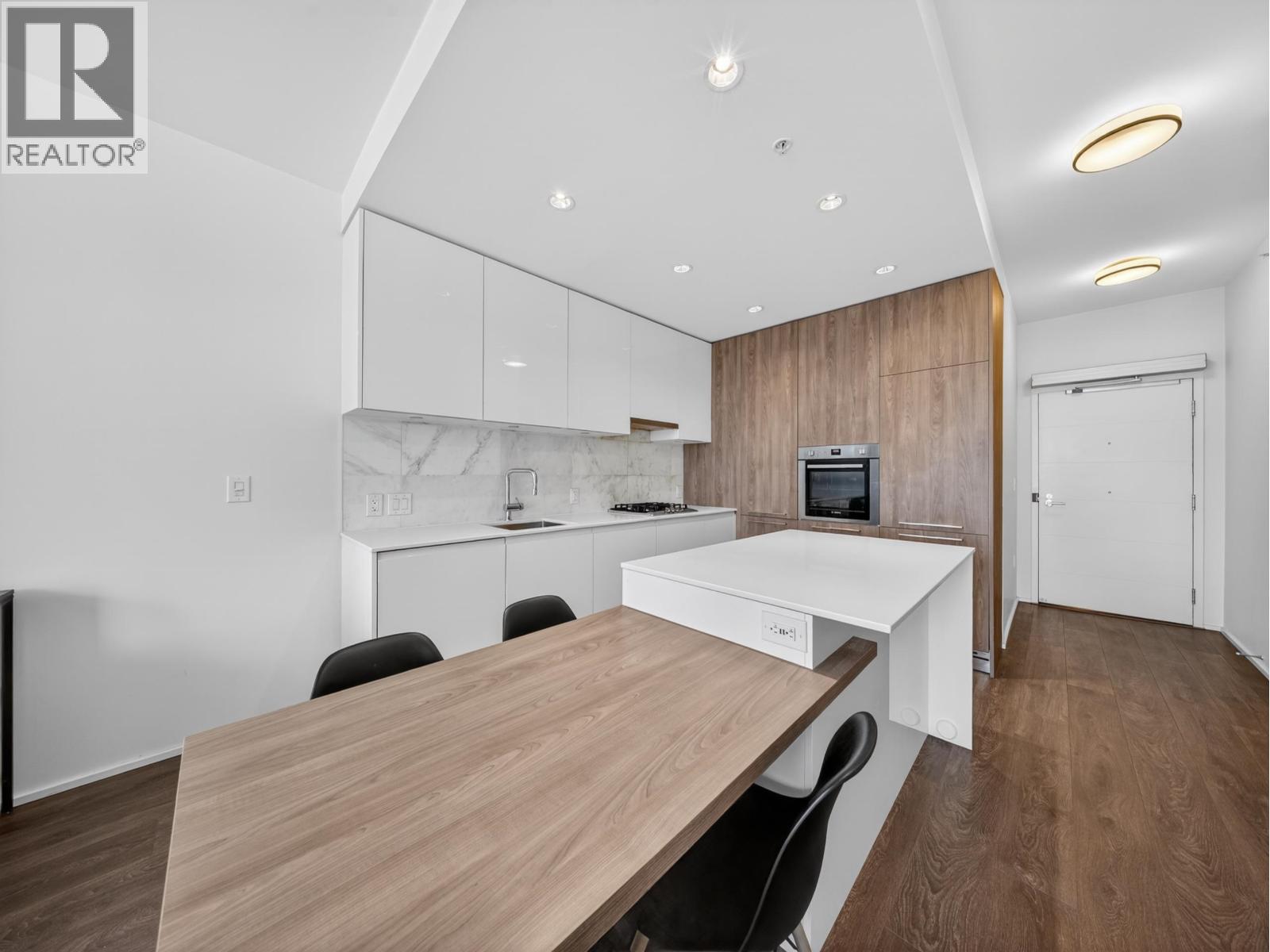 808 1955 Alpha Way, Burnaby, British Columbia  V5C 0K6 - Photo 3 - R3121654