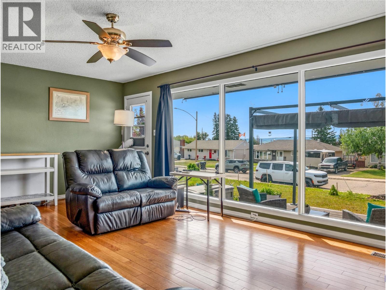 1324 93 Avenue, Dawson Creek, British Columbia  V1G 1E4 - Photo 4 - 10397207