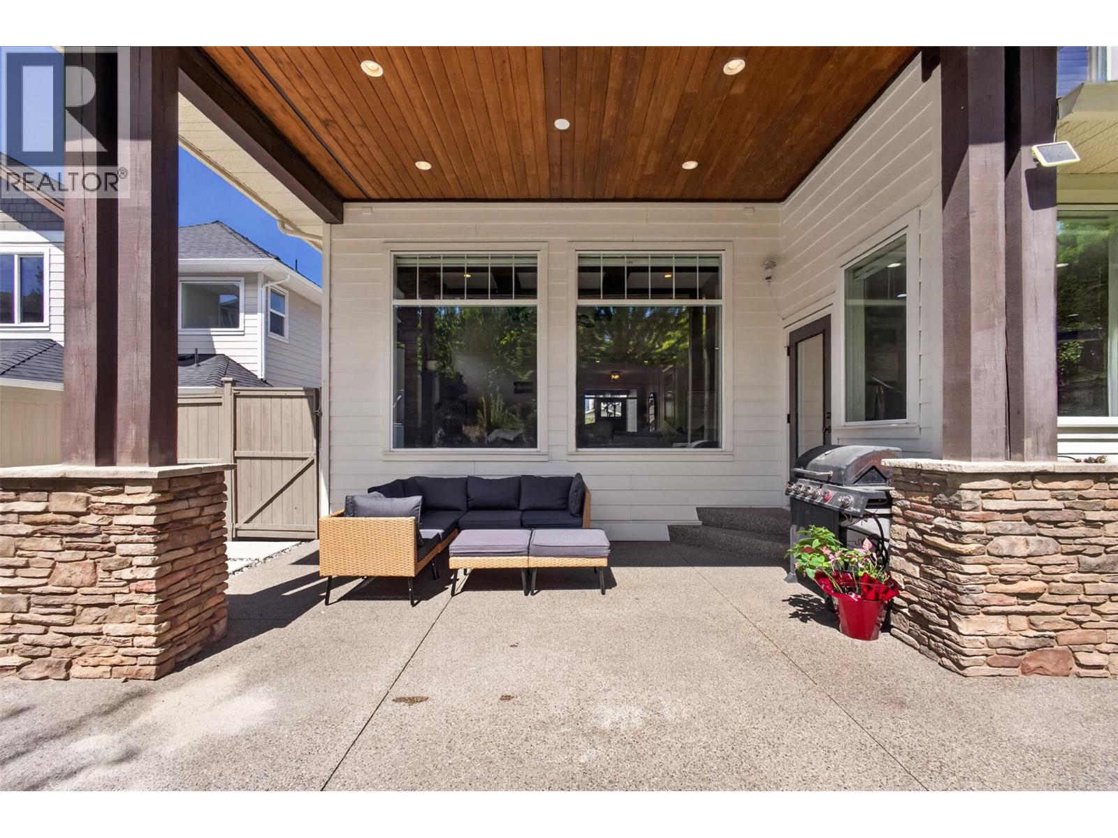 5507 Lee Lane, Kelowna, British Columbia  V1W 5H2 - Photo 41 - 10395798