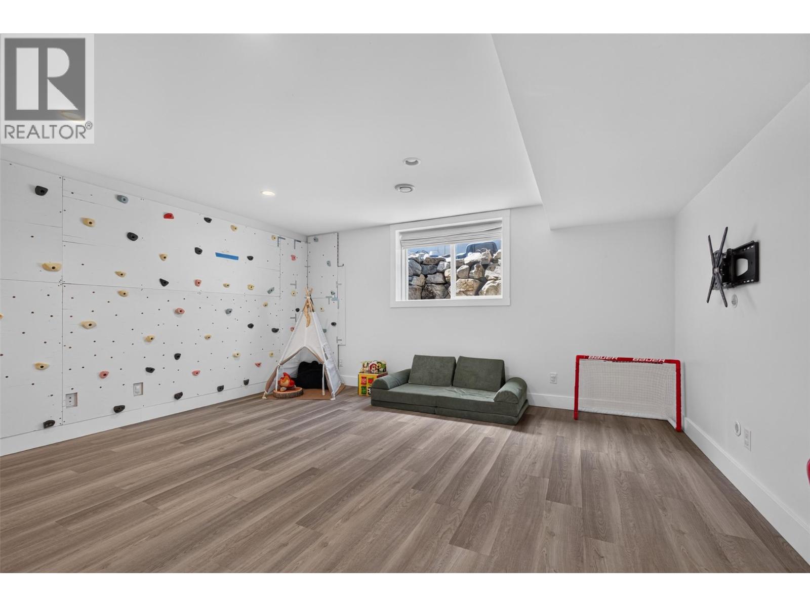 5507 Lee Lane, Kelowna, British Columbia  V1W 5H2 - Photo 29 - 10395798