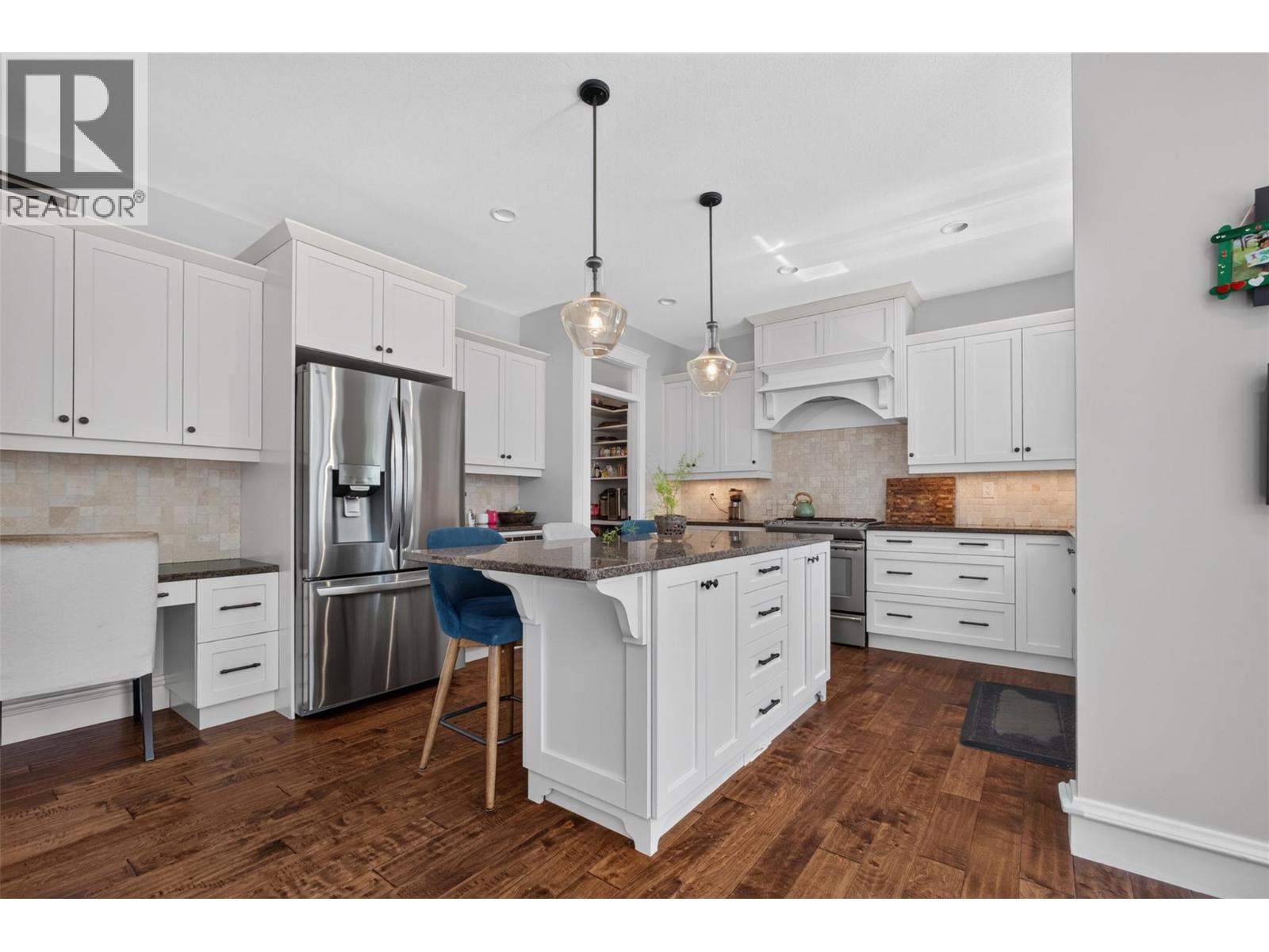 5507 Lee Lane, Kelowna, British Columbia  V1W 5H2 - Photo 5 - 10395798