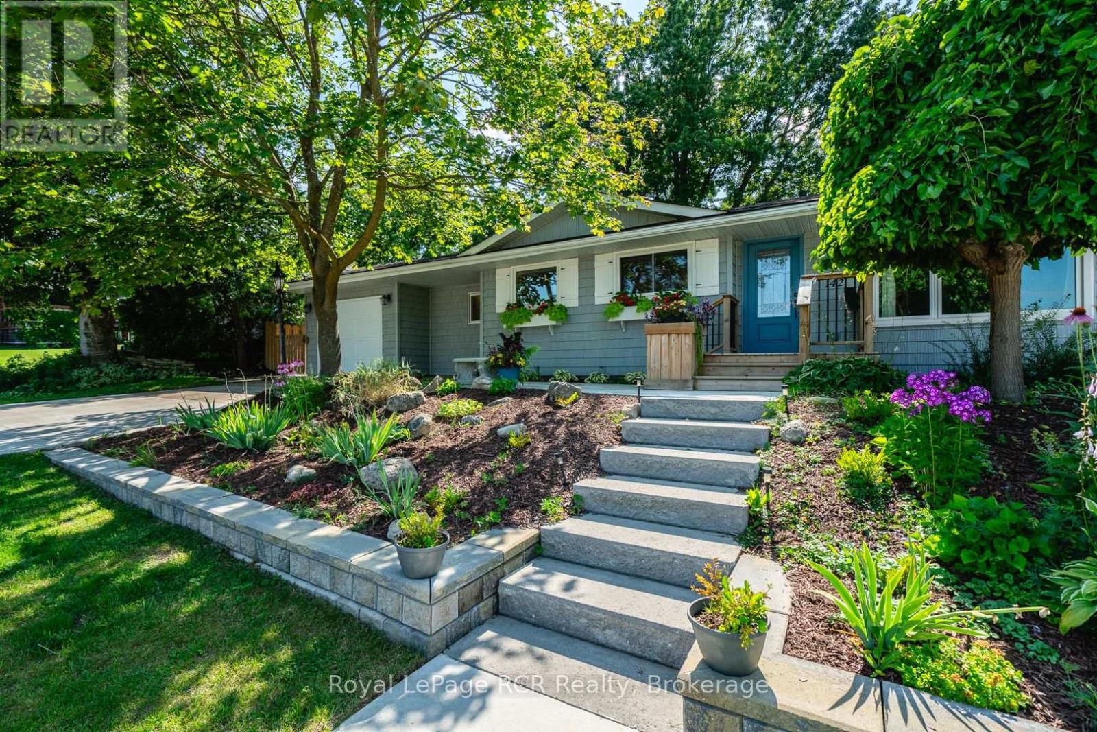 142 12TH AVENUE, Hanover, Ontario