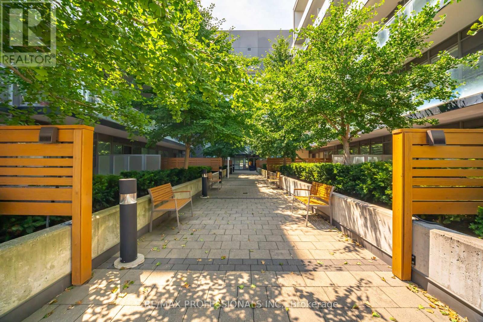 922 - 15 James Finlay Way, Toronto (Downsview-Roding-Cfb), Ontario  M3M 0B3 - Photo 27 - W13652566