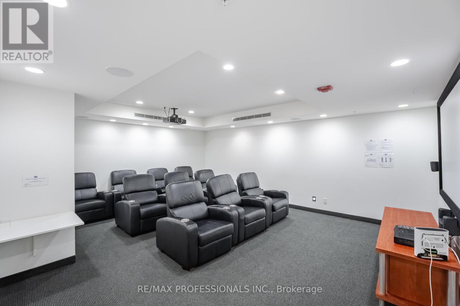 922 - 15 James Finlay Way, Toronto (Downsview-Roding-Cfb), Ontario  M3M 0B3 - Photo 28 - W13652566
