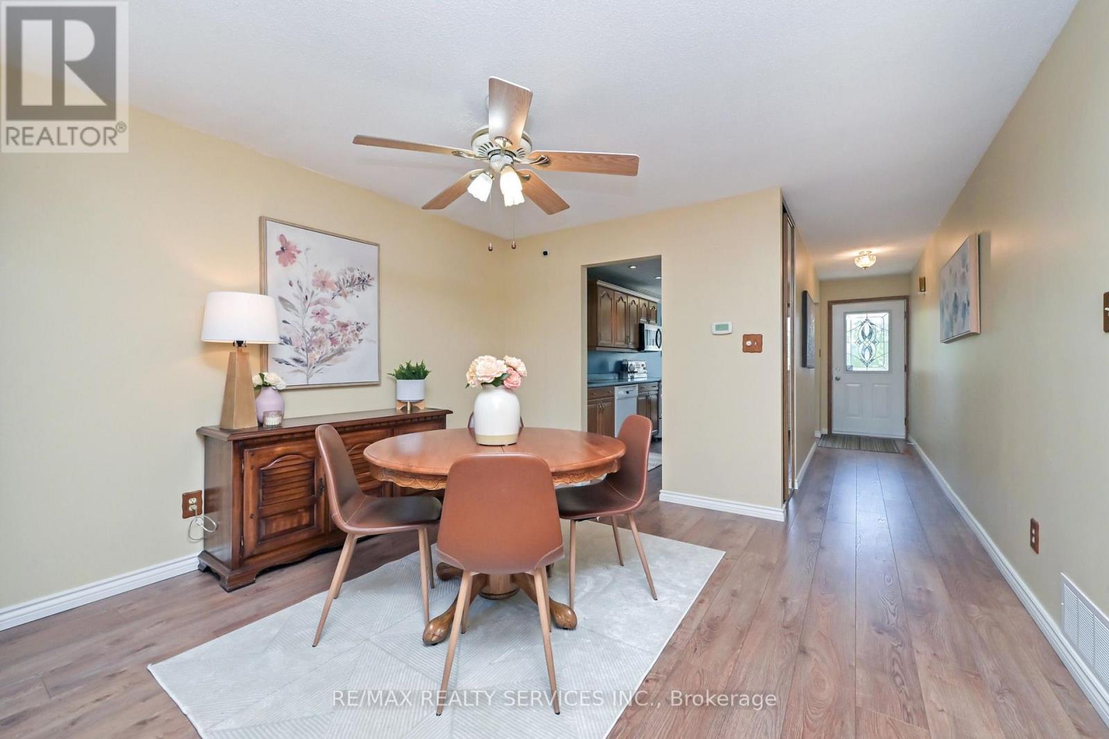 2 Lindridge Avenue, Brampton, Ontario L6S 3W9 - Photo 11 - W13652580