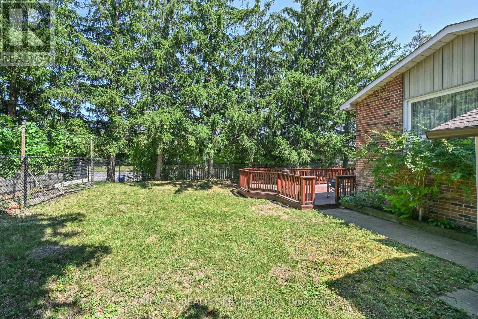 2 Lindridge Avenue, Brampton, Ontario L6S 3W9 - Photo 26 - W13652580