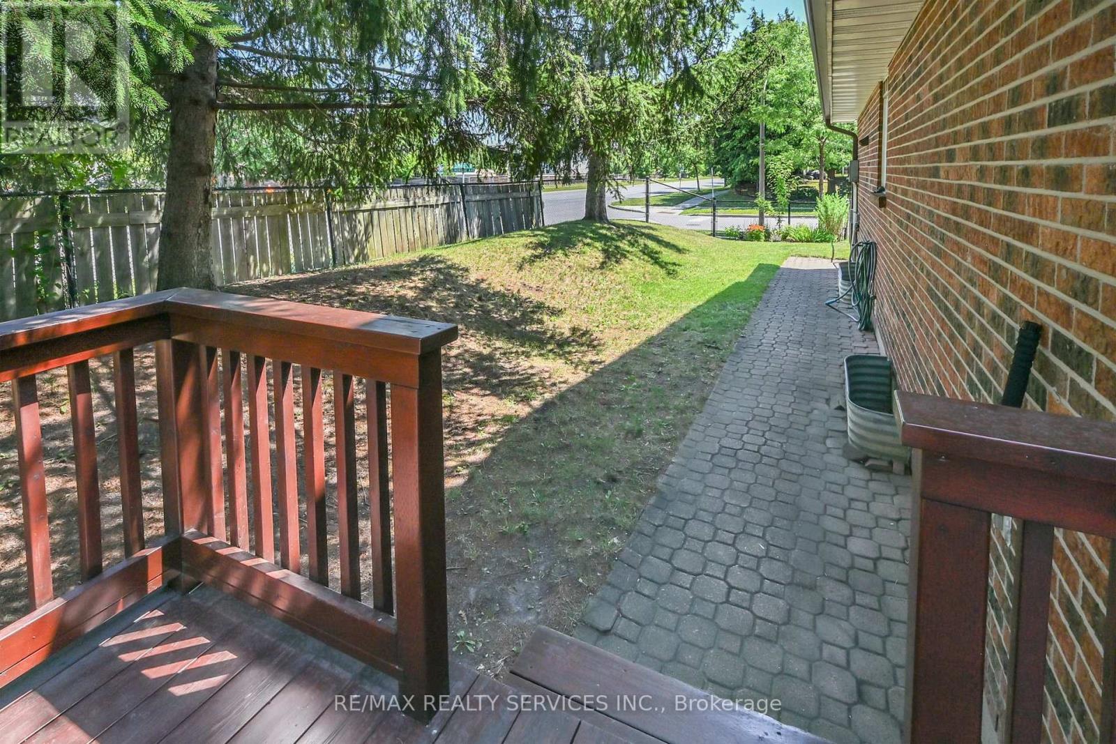 2 Lindridge Avenue, Brampton, Ontario L6S 3W9 - Photo 27 - W13652580