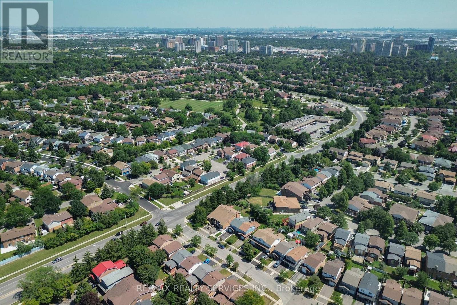 2 Lindridge Avenue, Brampton, Ontario L6S 3W9 - Photo 37 - W13652580