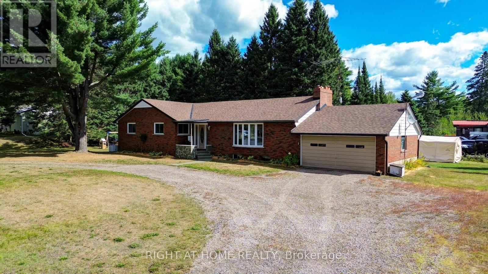 1012 CLEMENT LAKE ROAD, Highlands East, Ontario