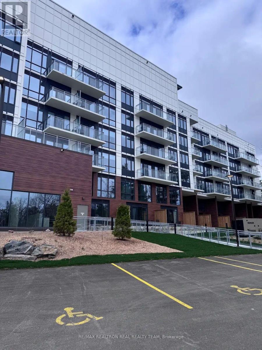 407 - 100 CARRICK TRAIL, Gravenhurst, Ontario