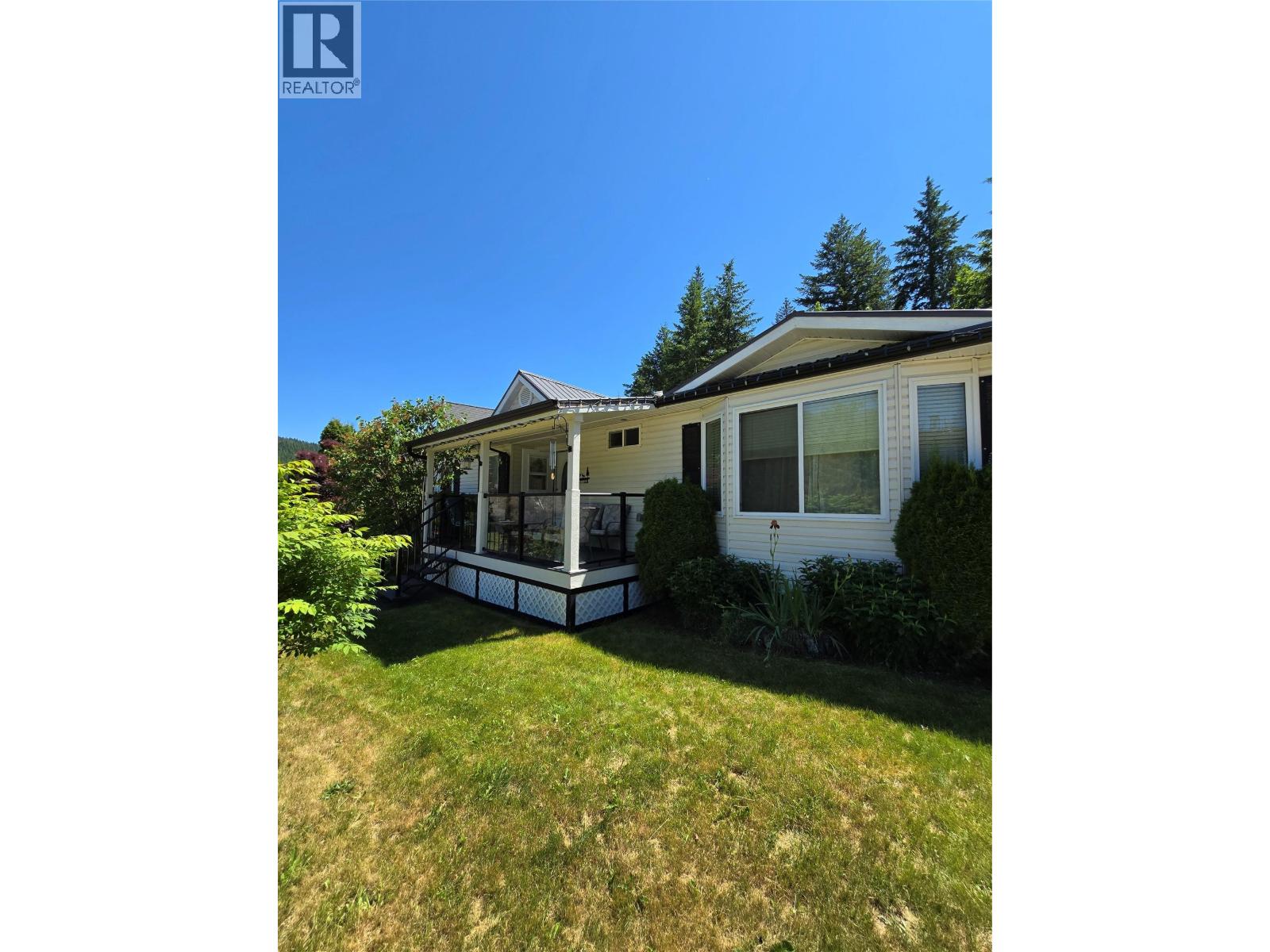 8758 Holding Road Unit# 14, Adams Lake, British Columbia  V0E 1M2 - Photo 2 - 10370754