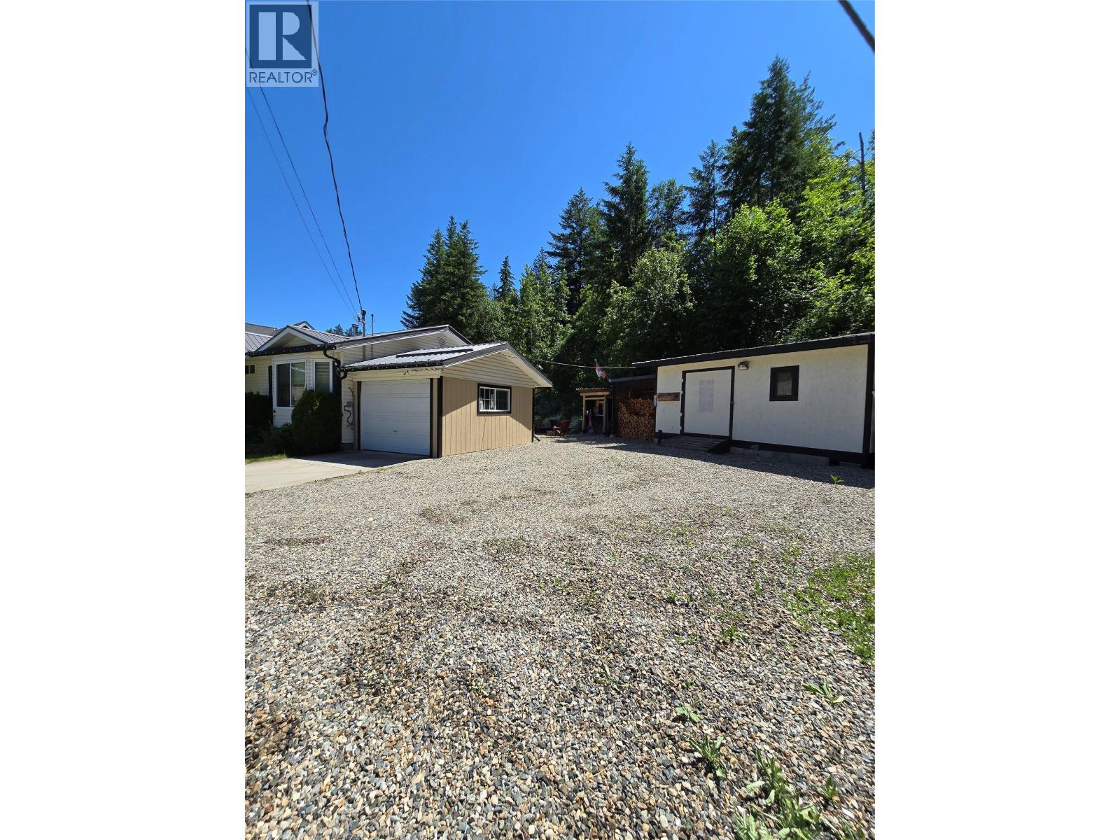 8758 Holding Road Unit# 14, Adams Lake, British Columbia  V0E 1M2 - Photo 39 - 10370754