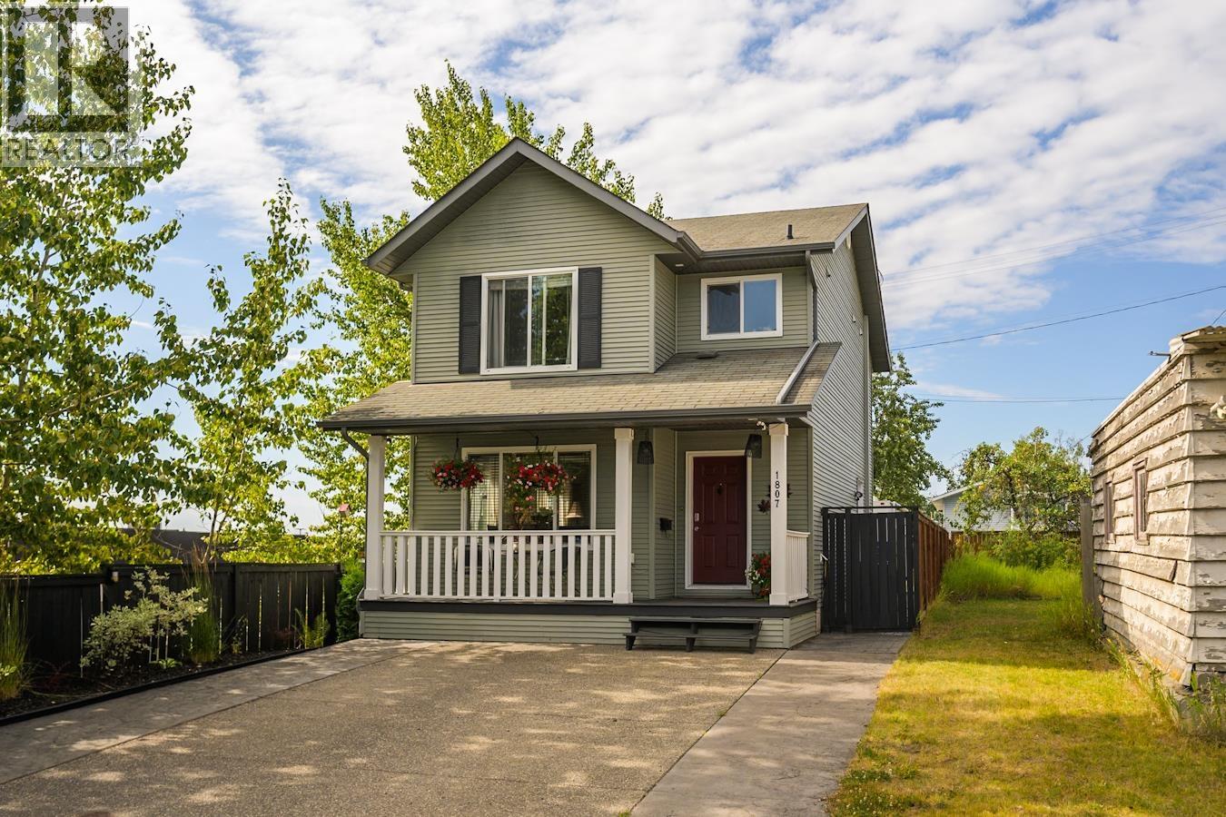 1807 12th Avenue, Prince George, British Columbia  V2M 1P8 - Photo 1 - R3153851