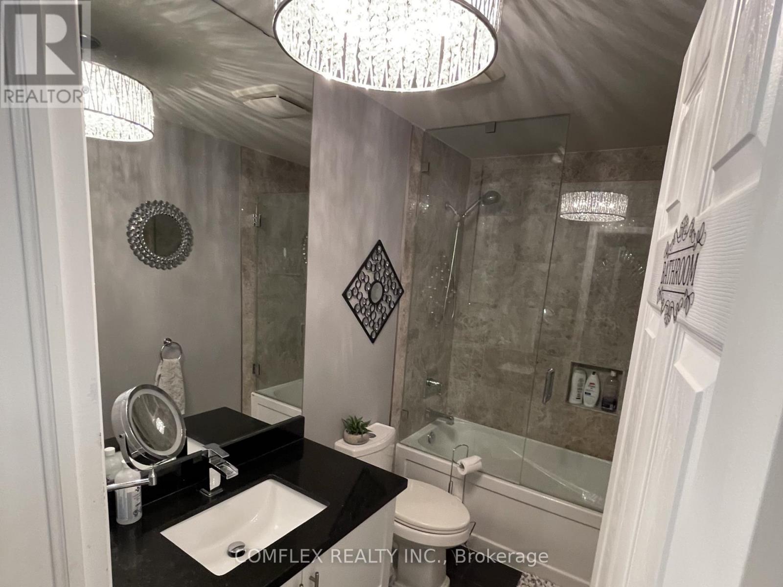875 Exeter Street, Oshawa, Ontario L1G 6R9 - Photo 6 - E13624842