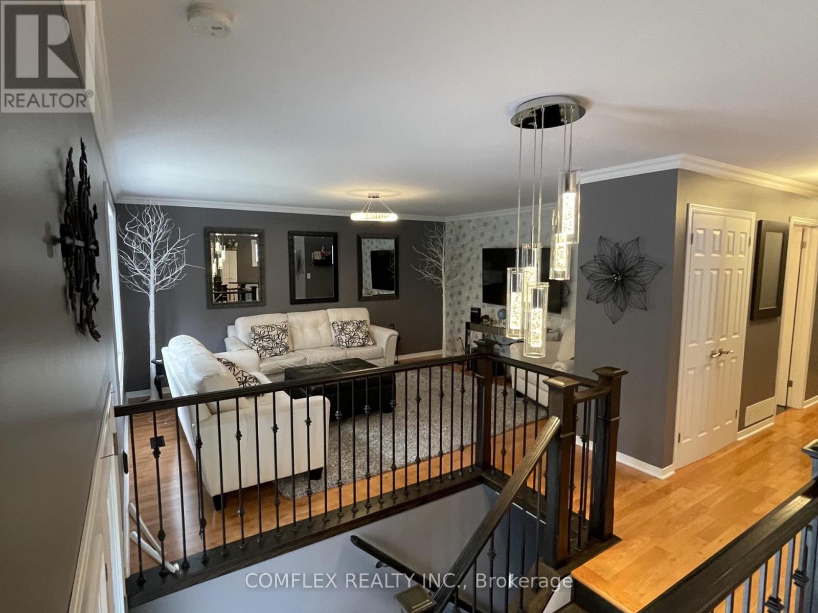 875 Exeter Street, Oshawa, Ontario L1G 6R9 - Photo 5 - E13624842