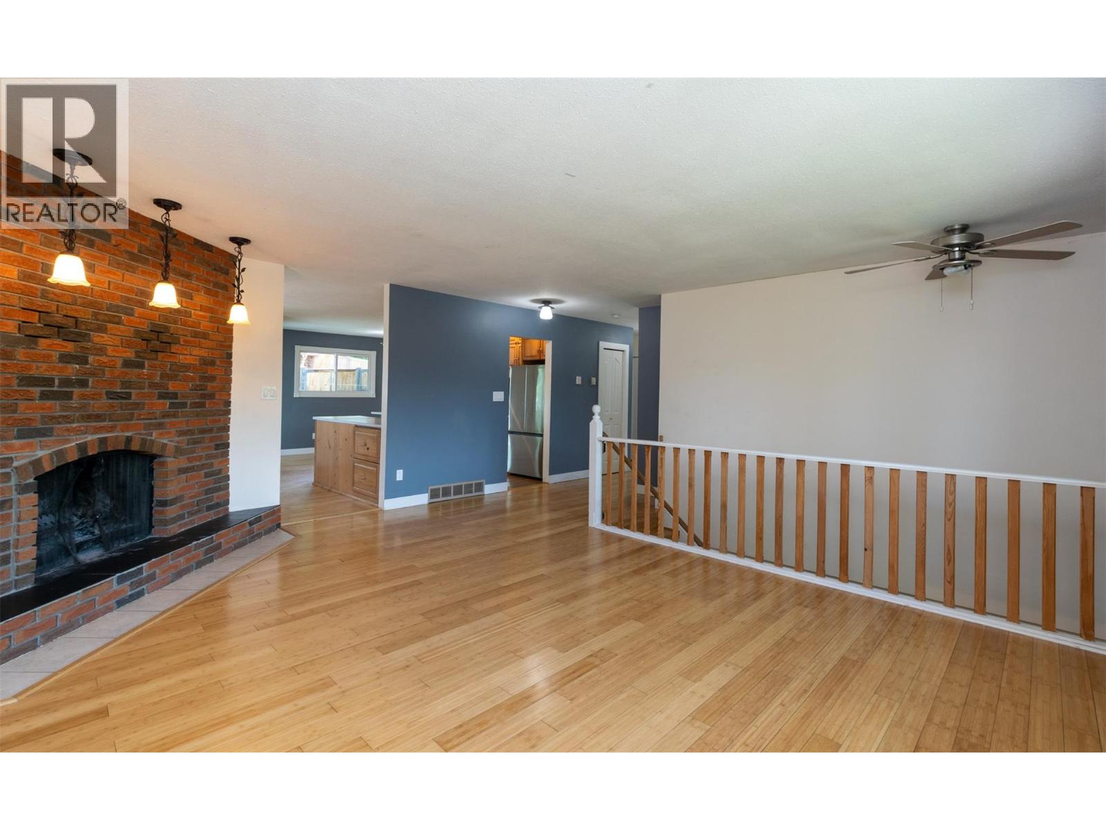 1791 27 Avenue NE, Salmon Arm, British Columbia  V1E 3X5 - Photo 4 - 10389029