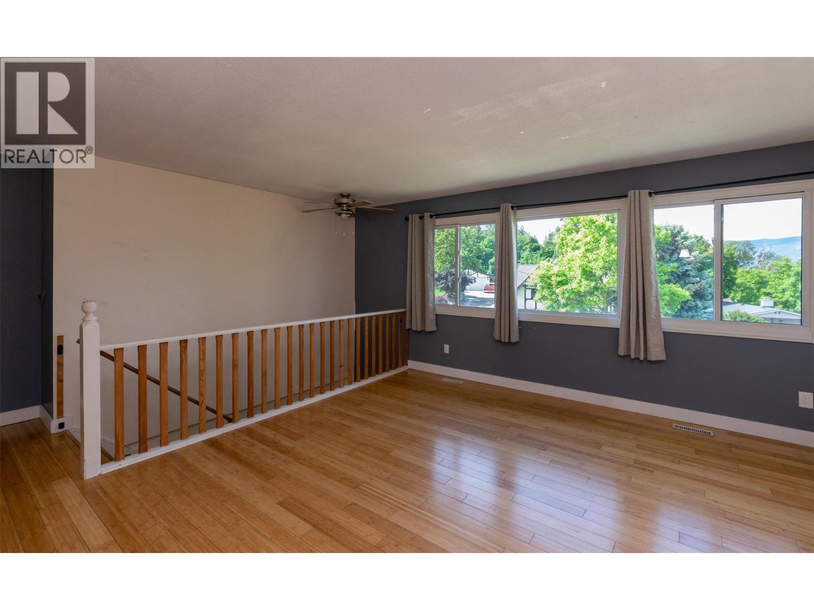 1791 27 Avenue NE, Salmon Arm, British Columbia  V1E 3X5 - Photo 7 - 10389029