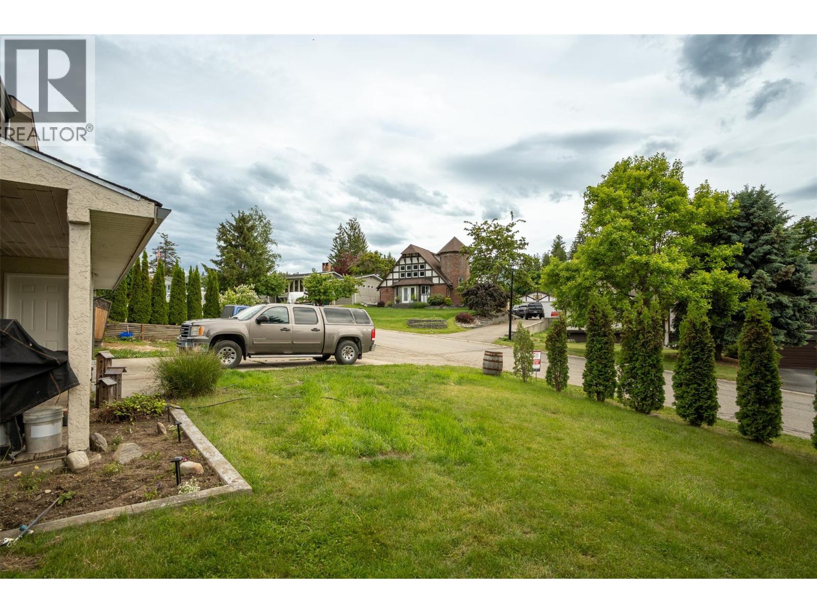 1791 27 Avenue NE, Salmon Arm, British Columbia  V1E 3X5 - Photo 53 - 10389029