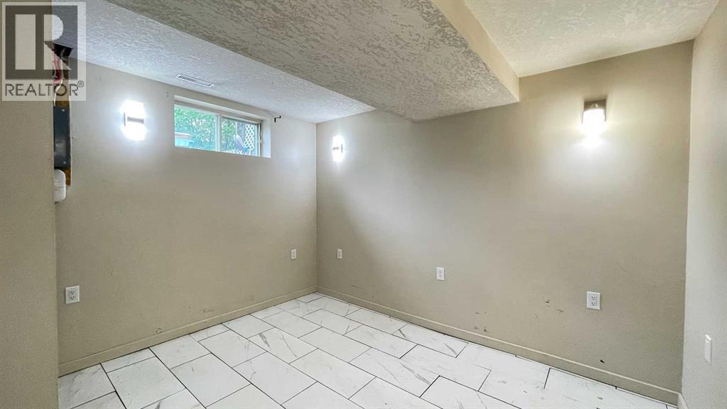 104 Hill Drive, Fort Mcmurray, Alberta  T9H 2B5 - Photo 30 - A2317246