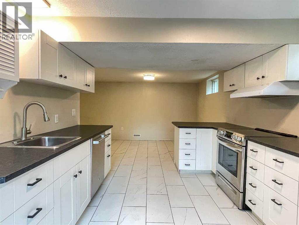 104 Hill Drive, Fort Mcmurray, Alberta  T9H 2B5 - Photo 24 - A2317246