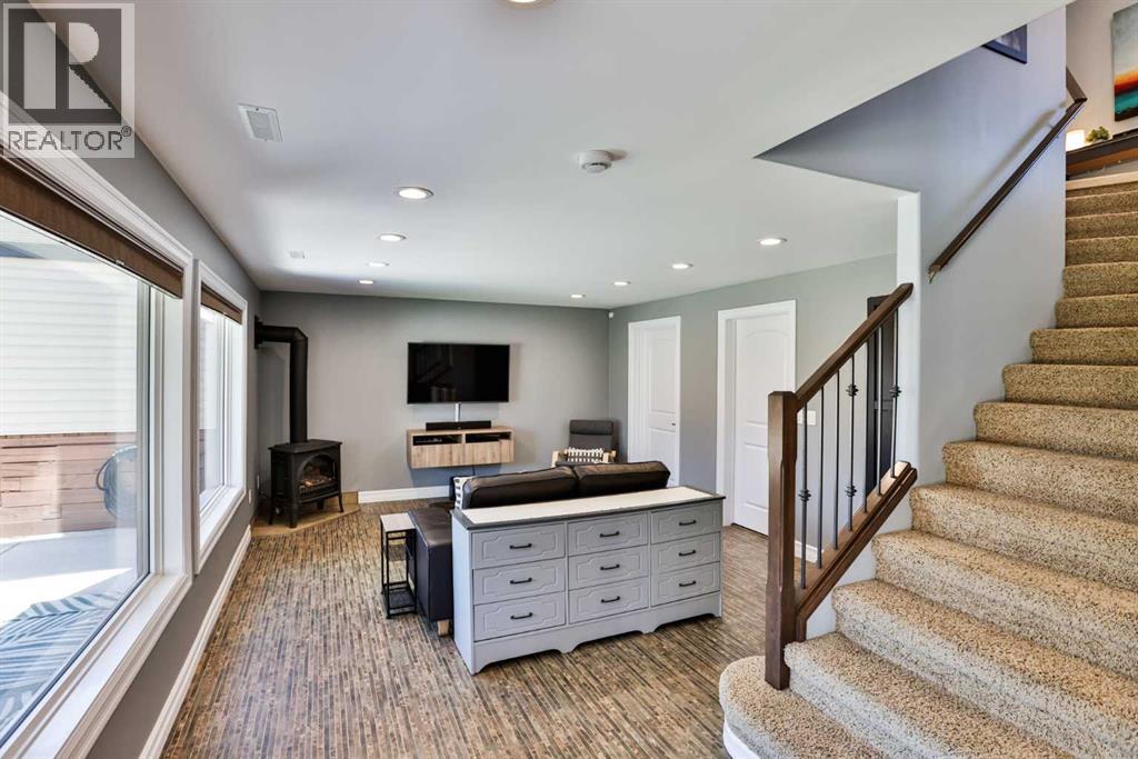 19 Canyoncrest Court W, Lethbridge, Alberta  T1K 7Y3 - Photo 24 - A2334982