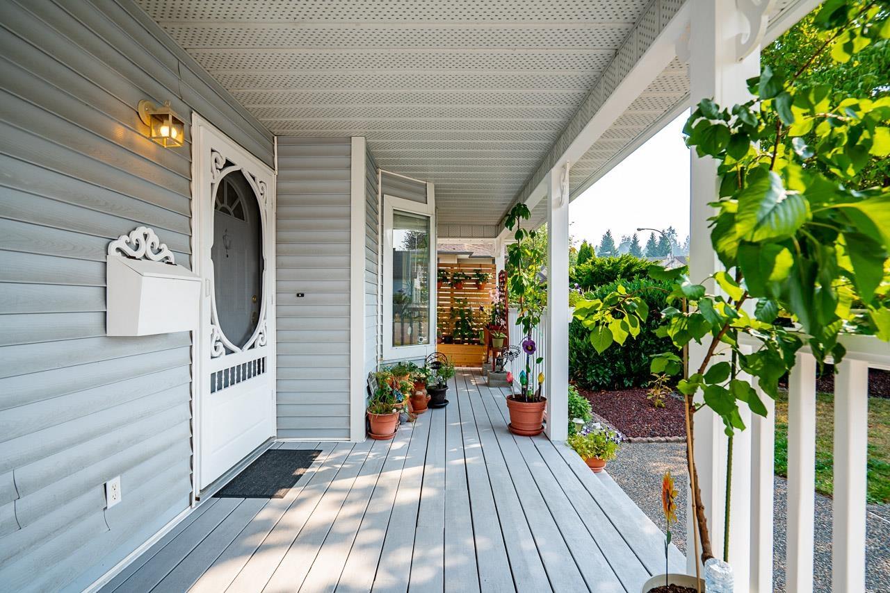 6304 135a Street, Surrey, British Columbia  V3X 1J7 - Photo 3 - R3153622