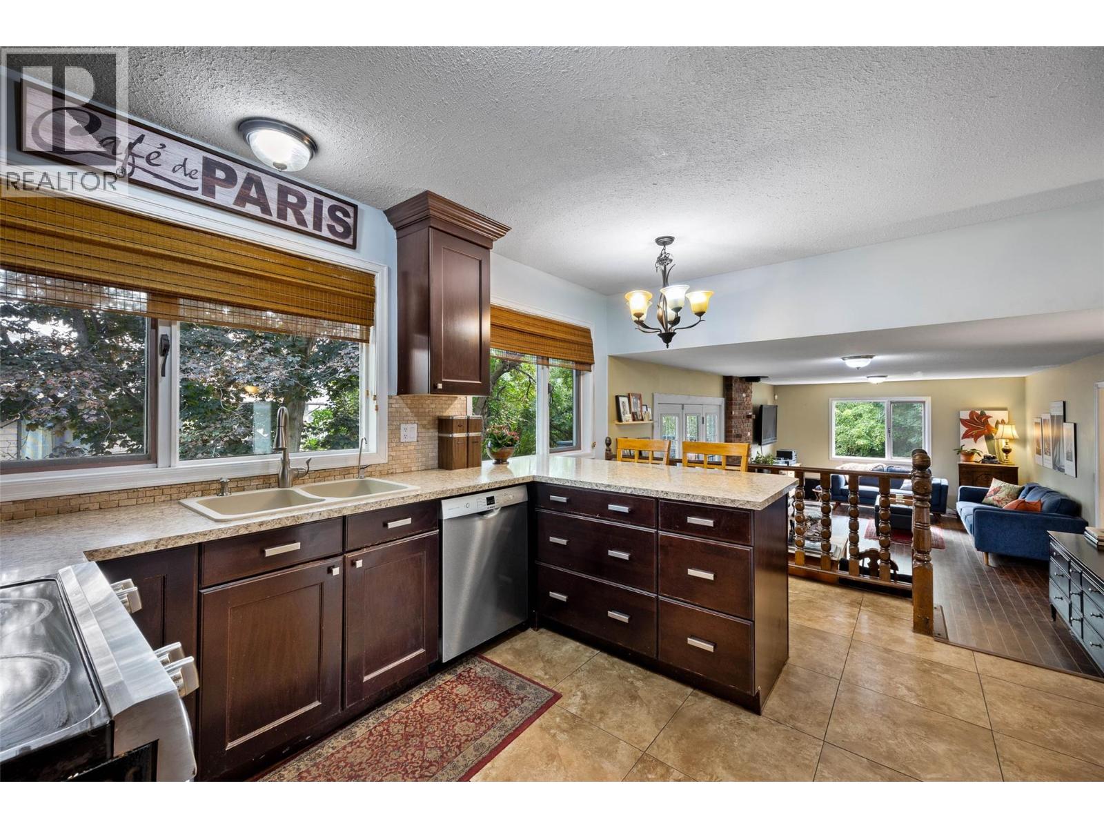 2269 Balfour Court, Kamloops, British Columbia  V1S 1H5 - Photo 8 - 10396840