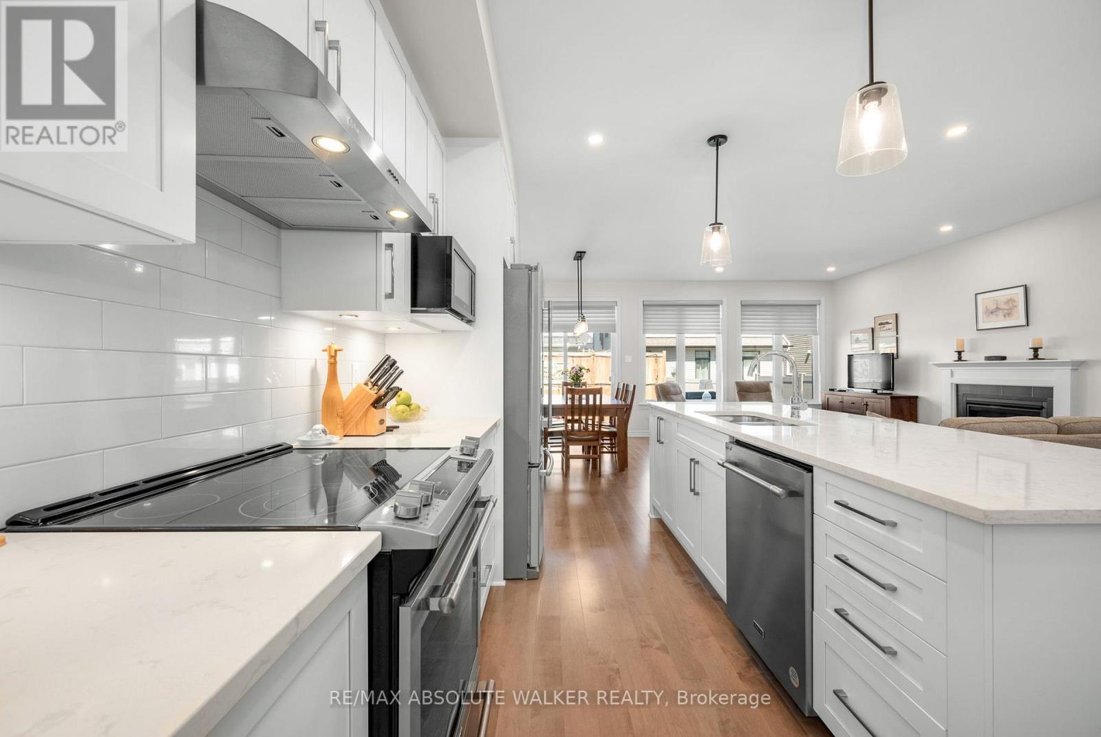 2381 Goldhawk Drive, Ottawa, Ontario  K2S 2X4 - Photo 8 - X13652700