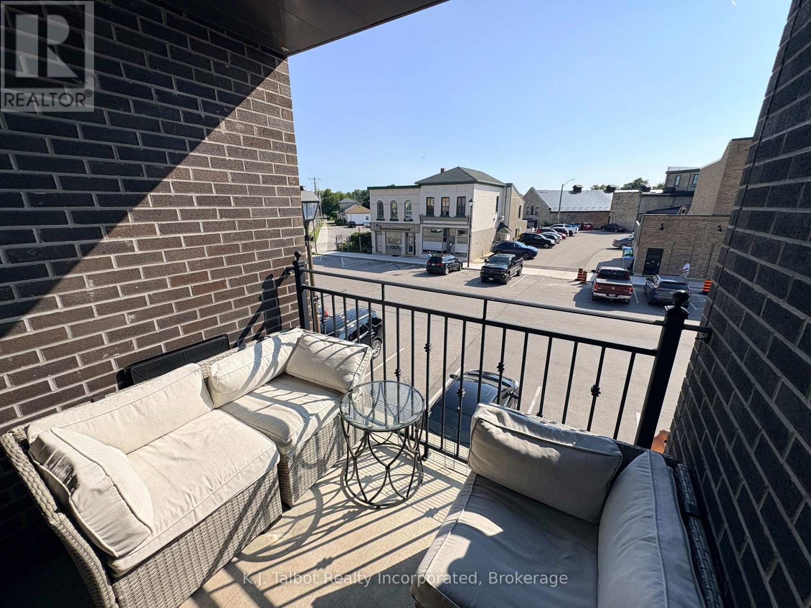 Unit 204 - 35 St David Street, Goderich (Goderich (Town)), Ontario  N7A 1L4 - Photo 11 - X13652710