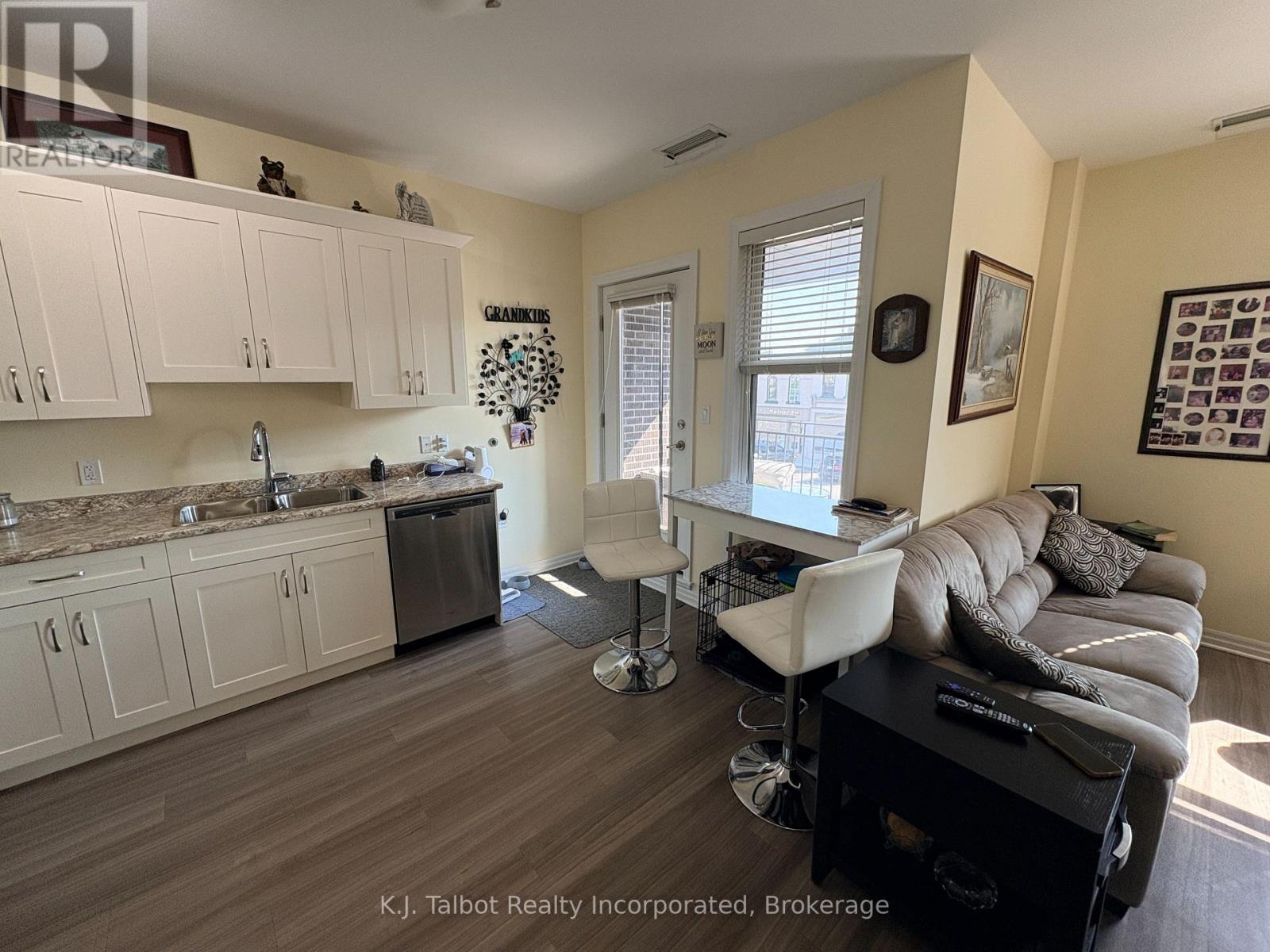 Unit 204 - 35 St David Street, Goderich (Goderich (Town)), Ontario  N7A 1L4 - Photo 4 - X13652710