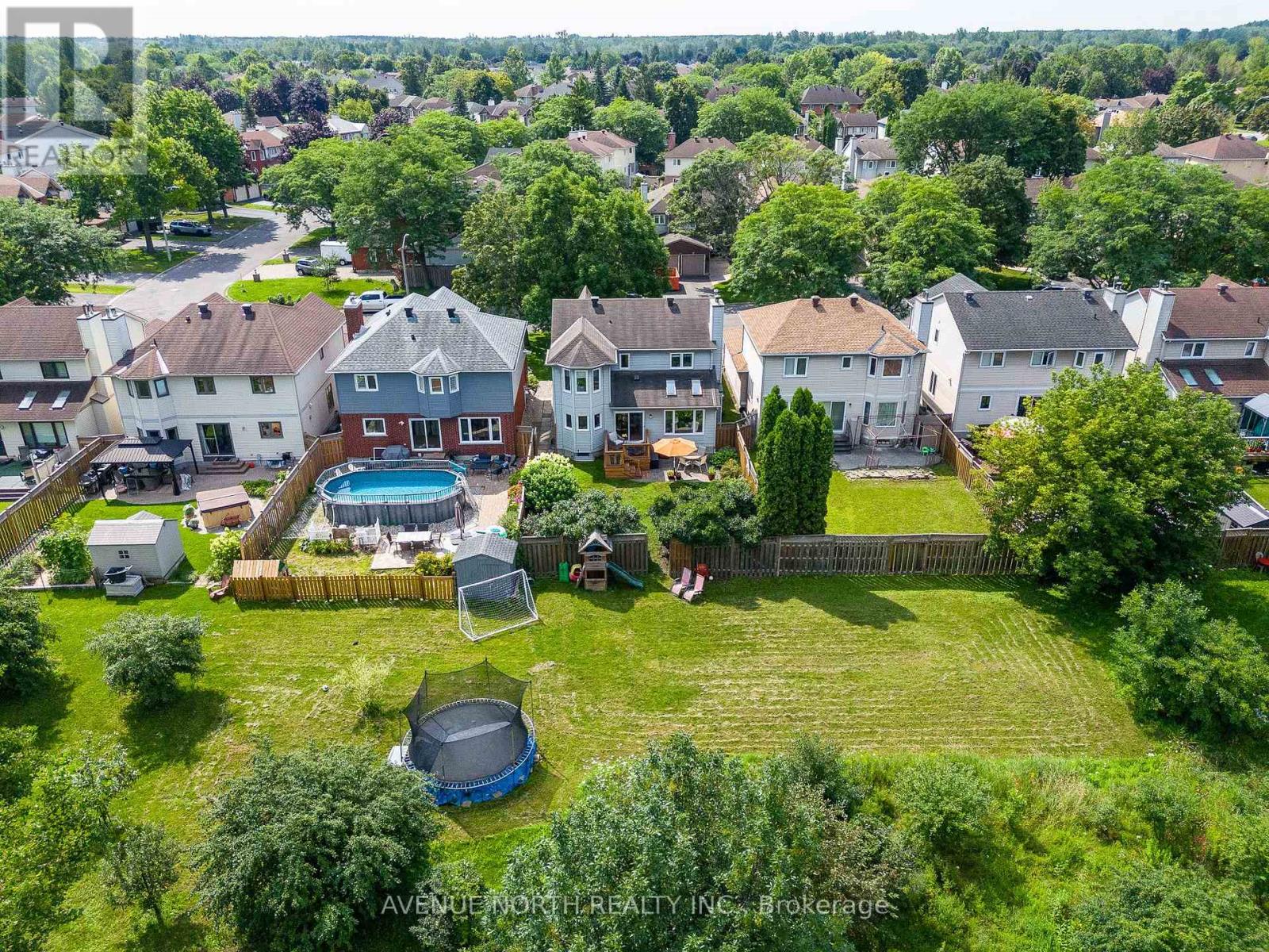 37 Cellini Court, Ottawa, Ontario  K1G 5K3 - Photo 2 - X13652806
