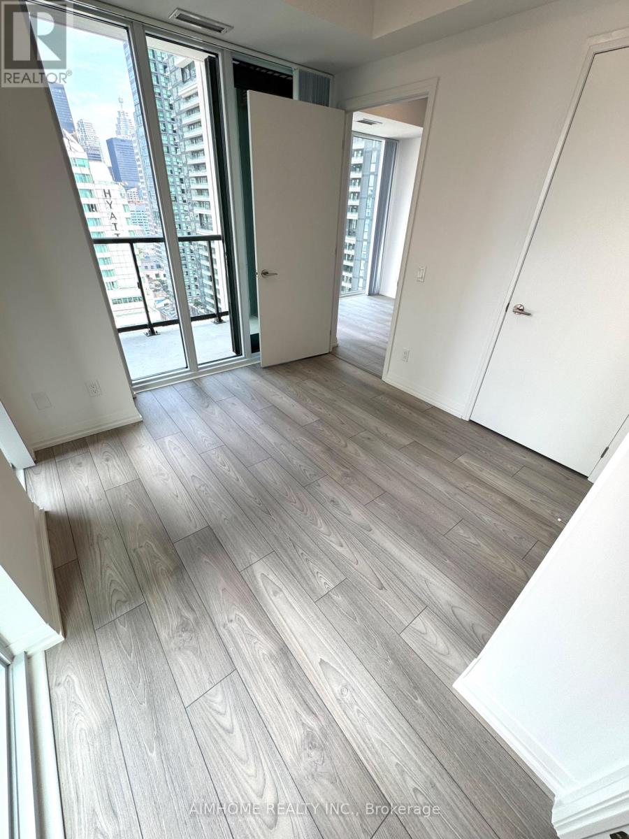 2006 - 400 King Street, Toronto, Ontario  M5V 0X8 - Photo 17 - C13652702
