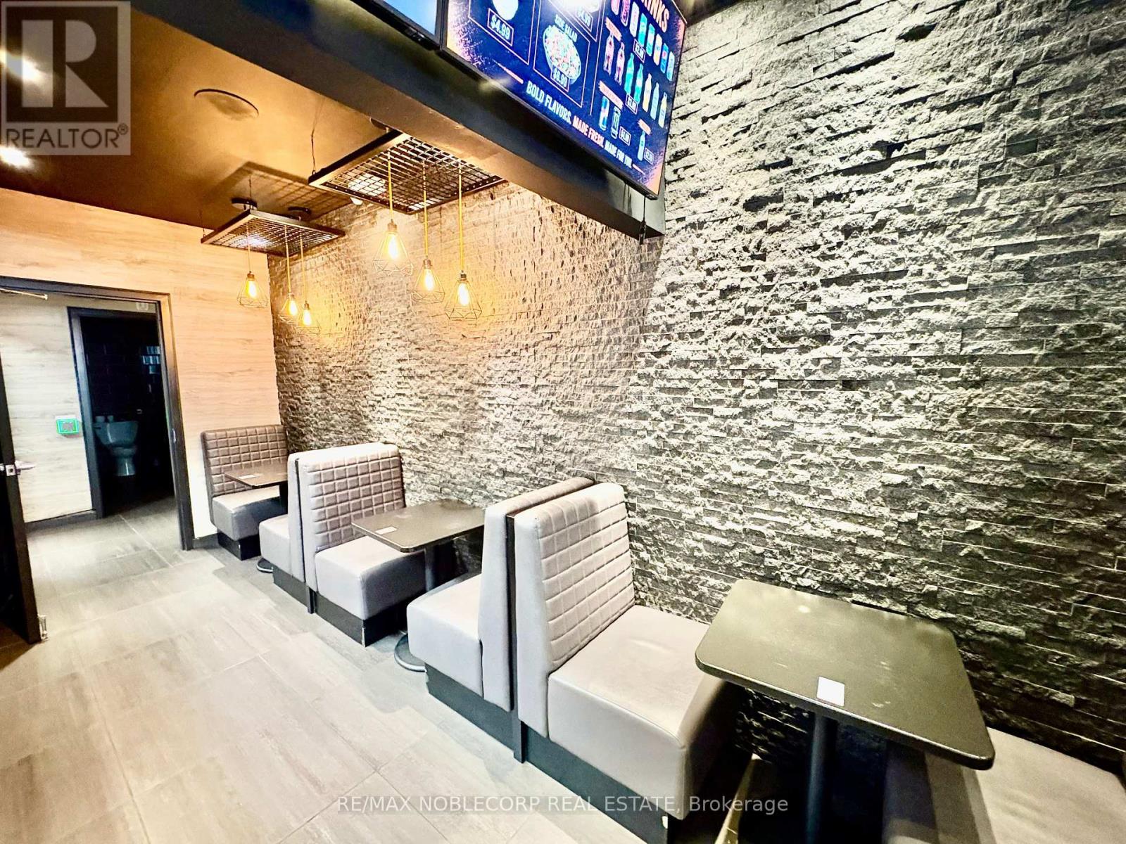 246 Queen Street W, Toronto, Ontario  M5V 1Z7 - Photo 12 - C13652704