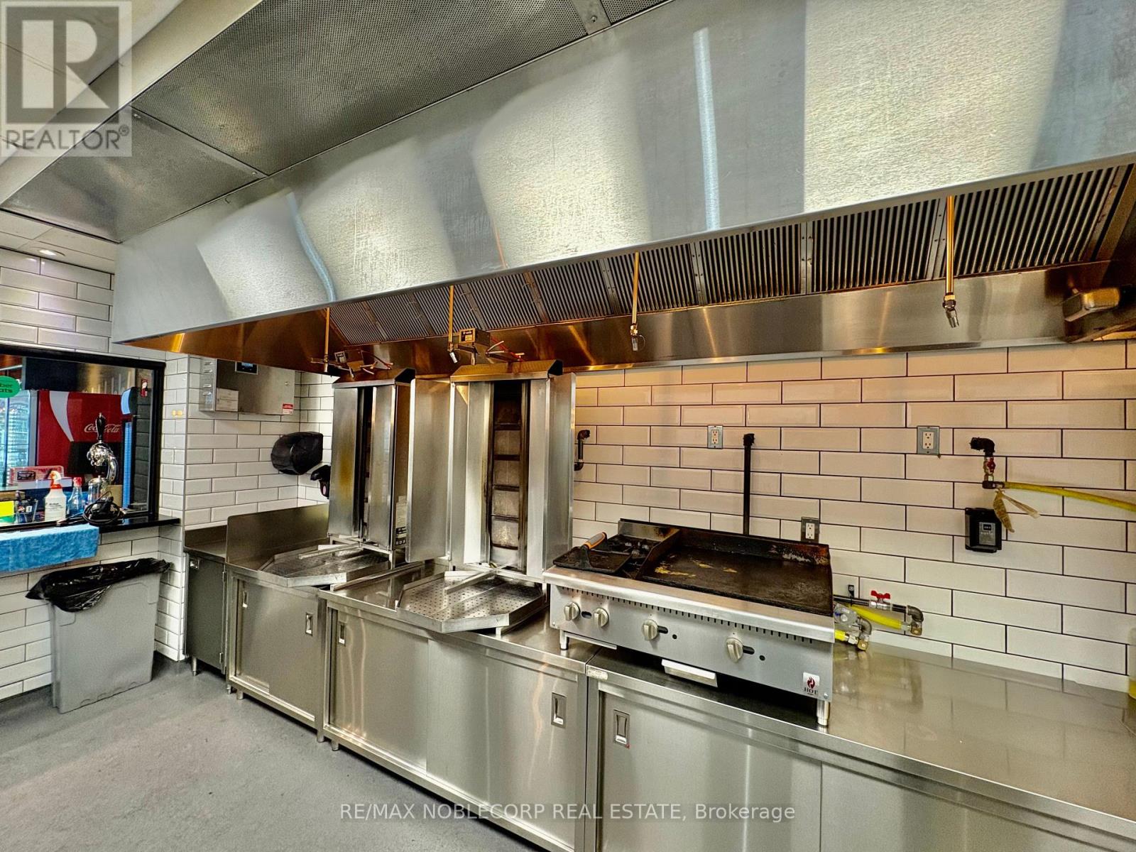 246 Queen Street W, Toronto, Ontario  M5V 1Z7 - Photo 17 - C13652704