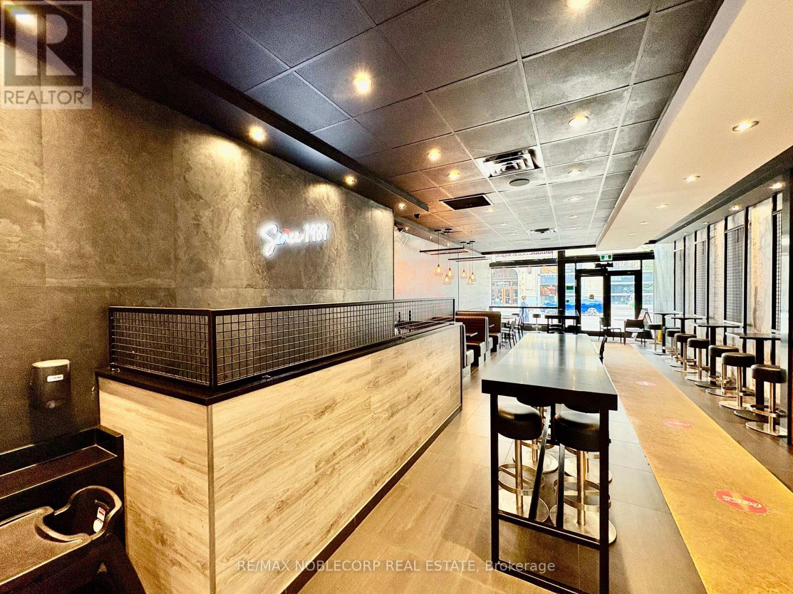 246 Queen Street W, Toronto, Ontario  M5V 1Z7 - Photo 8 - C13652704