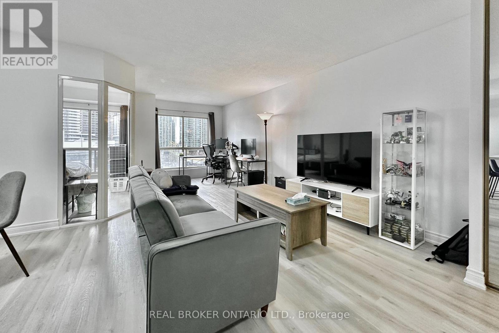 518 - 25 The Esplanade, Toronto, Ontario  M5E 1W5 - Photo 10 - C13652738