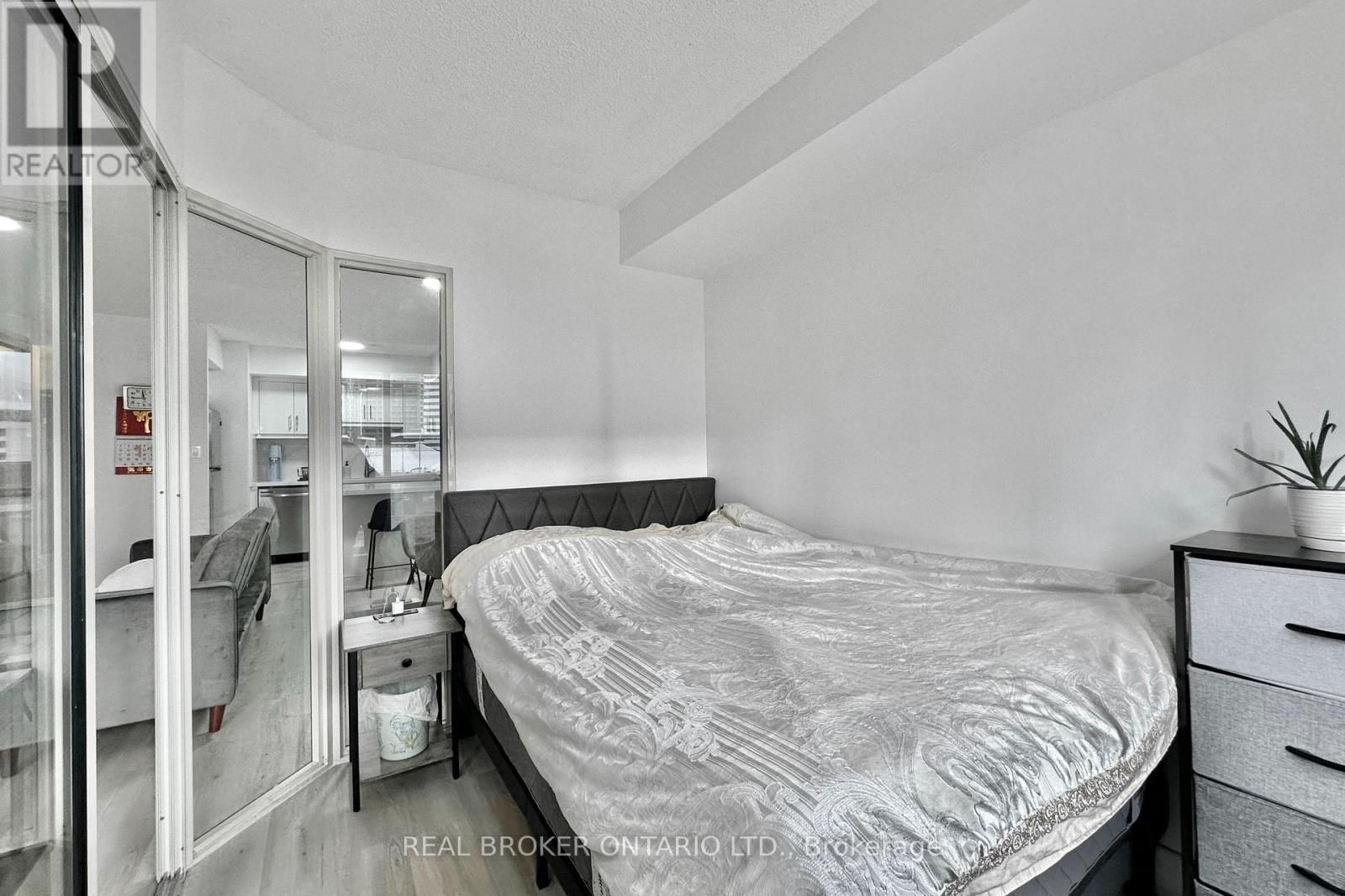 518 - 25 The Esplanade, Toronto, Ontario  M5E 1W5 - Photo 17 - C13652738